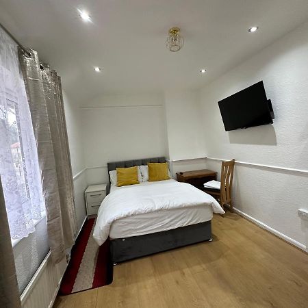 Keedonwood Road Bromley, Rooms With Free Wifi Exterior photo