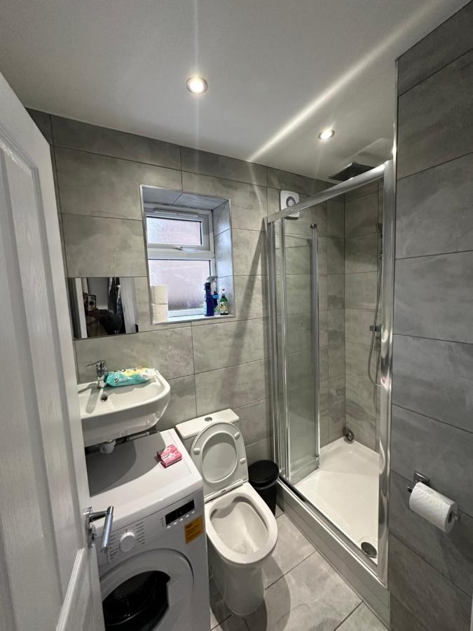Keedonwood Road Bromley, Rooms With Free Wifi Exterior photo